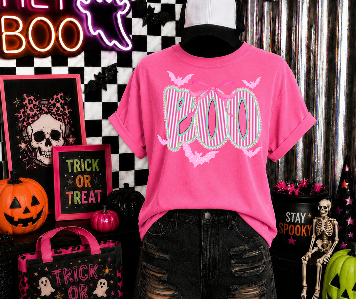 Boo graphic tee in Crunchberry