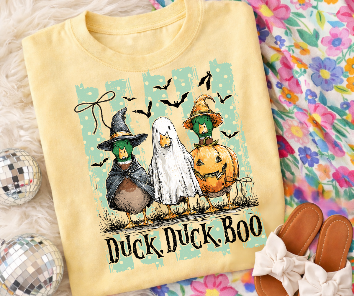 Duck Duck Boo graphic tee in Butter