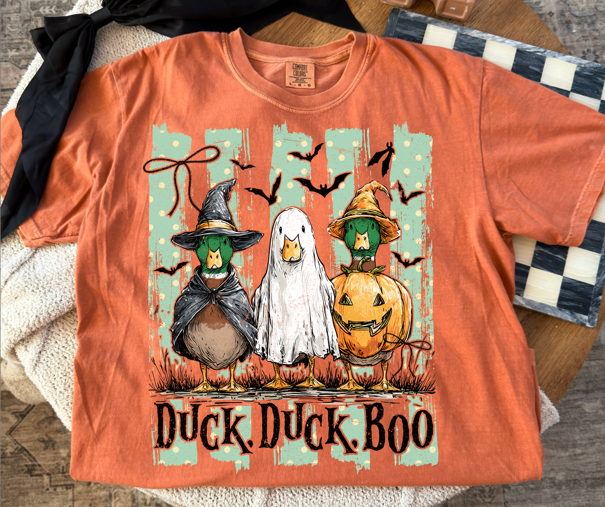 Duck Duck Boo graphic tee in Yam