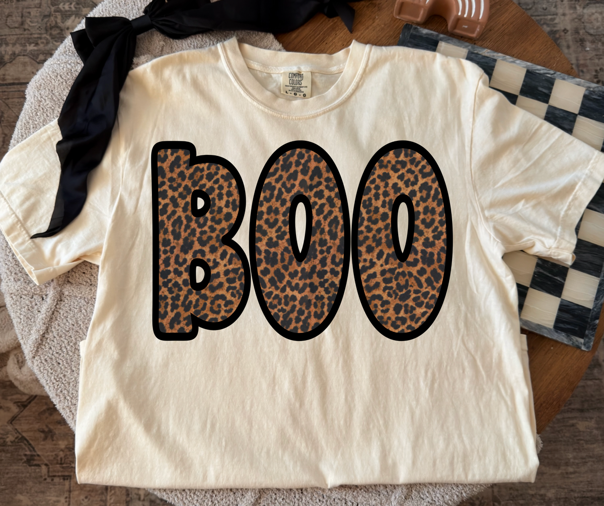 Leopard Boo graphic tee in Ivory