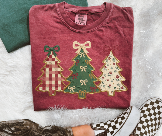 Painted Christmas Tree Trio graphic tee in Brick