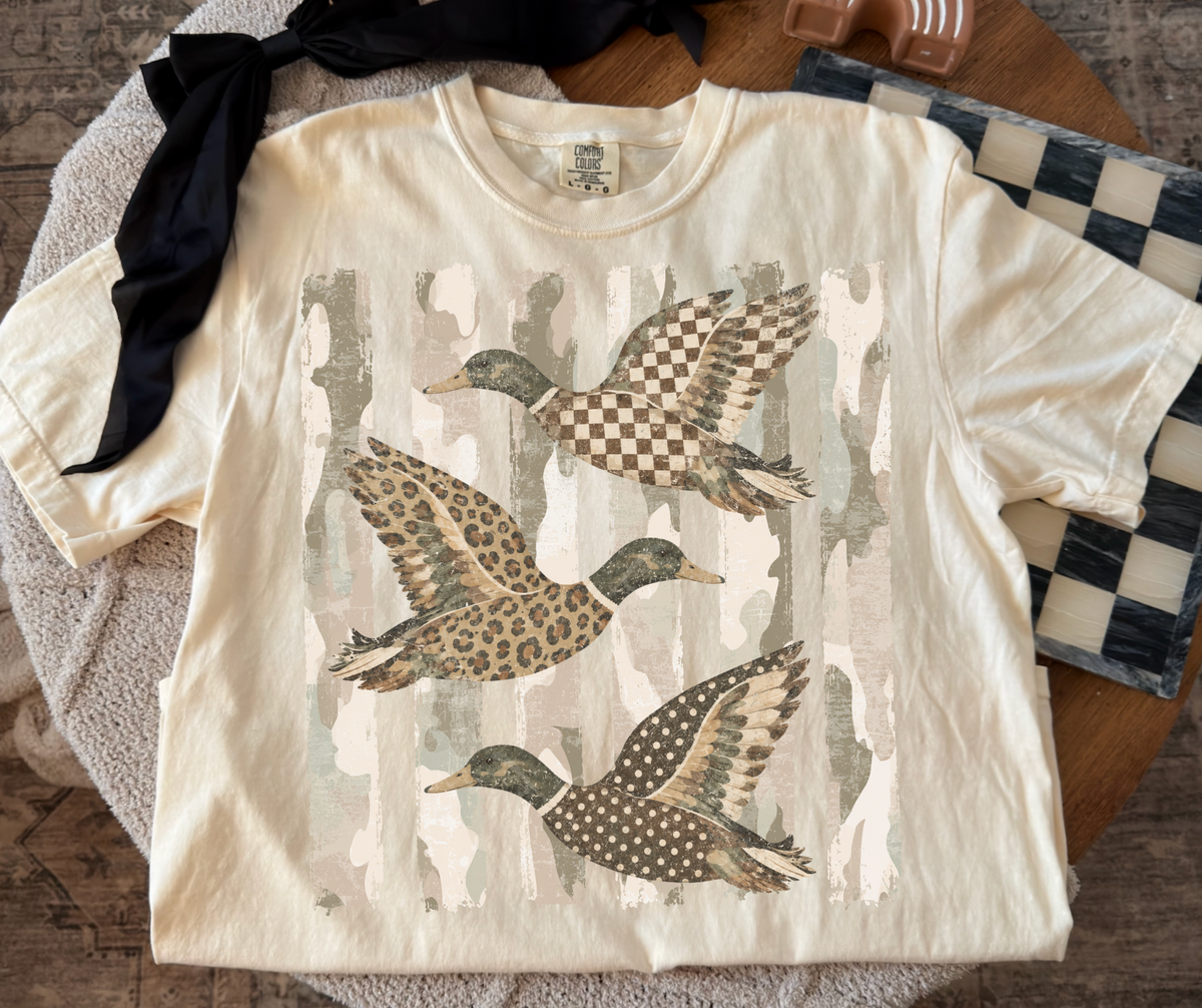 Patchwork Ducks graphic tee in Ivory