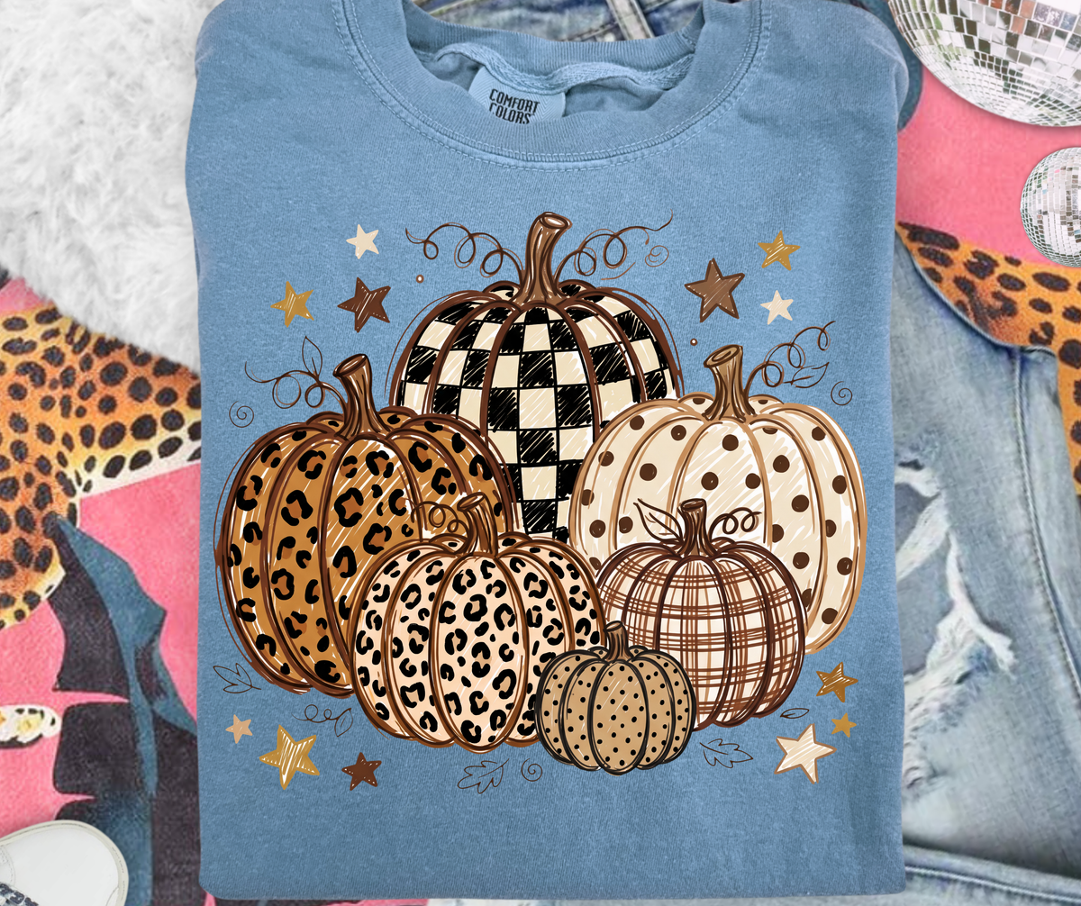 Patchwork Pumpkin Bow graphic tee in Blue Jean