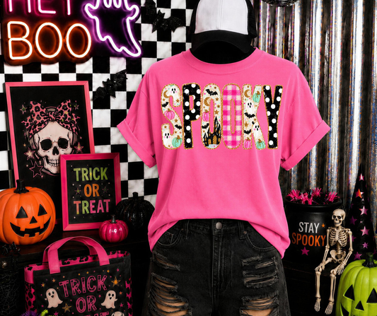 Spooky graphic tee in Crunchberry