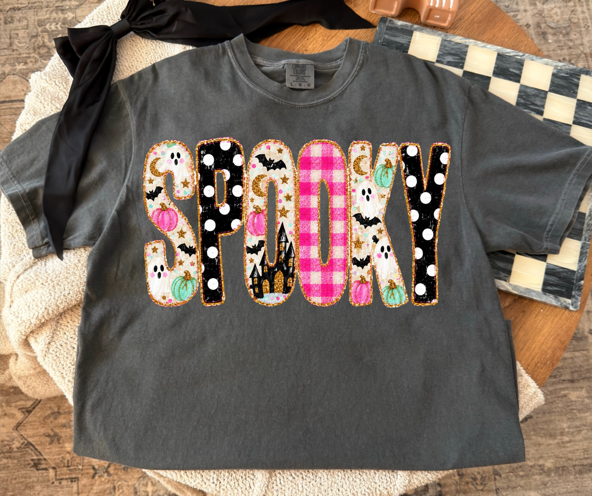 Spooky graphic tee in Pepper
