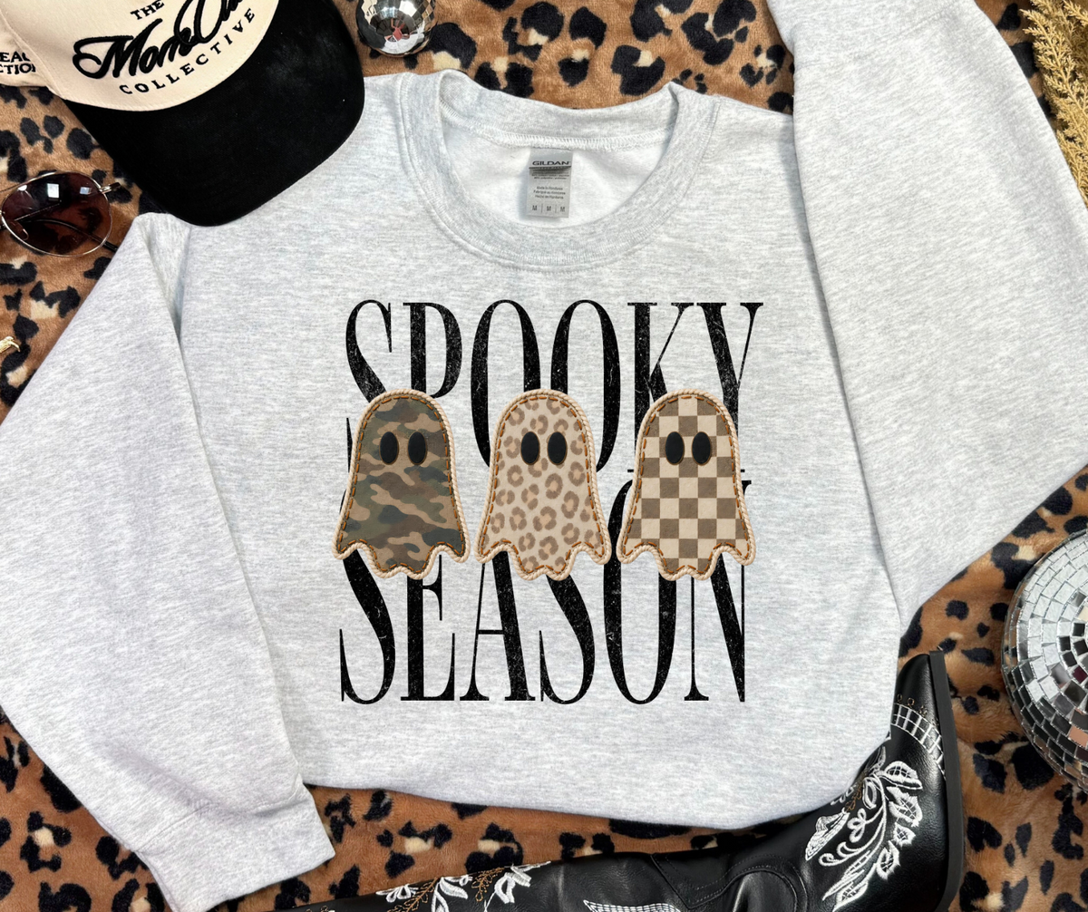 Spooky Season Ghost Patch graphic sweatshirt in Ash
